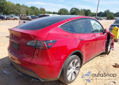 2023 Tesla Model Y Awd/Long Range Dual Motor All-Wheel Drive z USA, uszkodzony, nr VIN 7SAYGDEE8PA082176